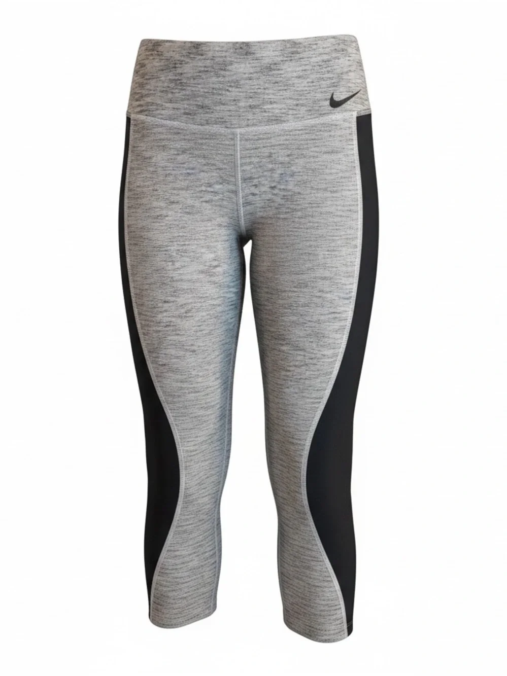 Nike power crop/sculpt Heather Gray and Black Capri Leggings. W 15”, L 24””